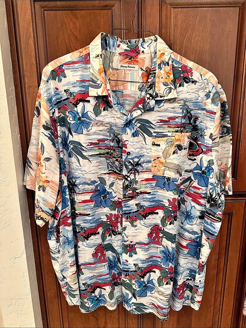 Tommy Bahama Men's Floral Rayon Shirt Size XL
